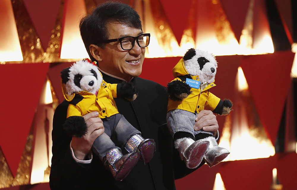 2017-02-26T235648Z_906926395_HP1ED2Q1UINMC_RTRMADP_3_AWARDS-OSCARS