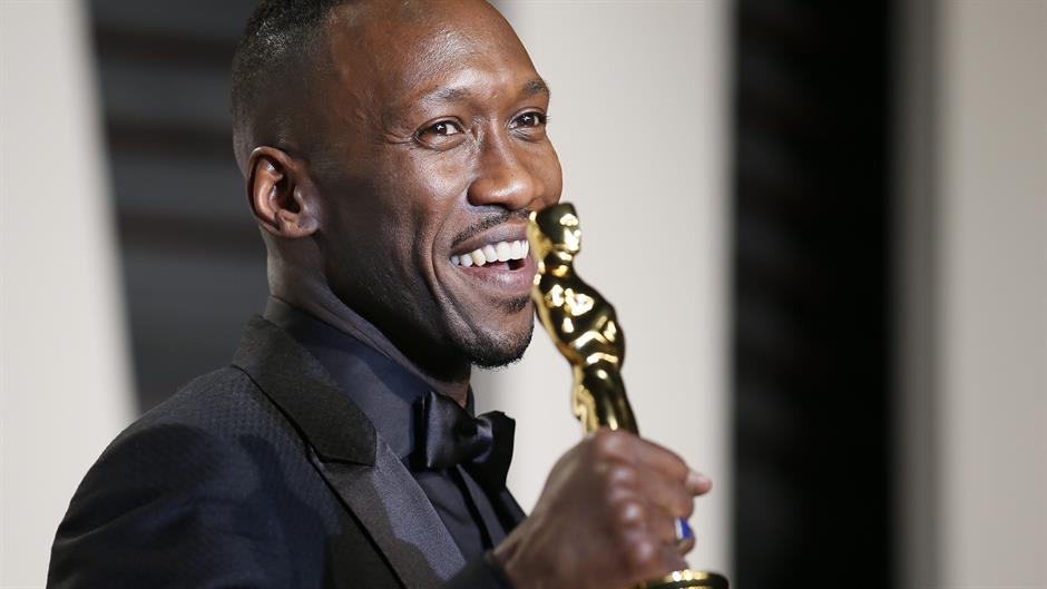 2017-02-27T114328Z_1573152254_HP1ED2R0WKFTP_RTRMADP_3_AWARDS-OSCAR-VANITYFAIR