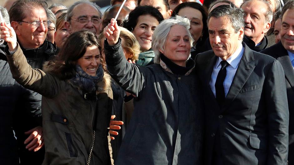 2017-03-05T161324Z_1479752589_RC1A237F3570_RTRMADP_3_FRANCE-ELECTION-FILLON