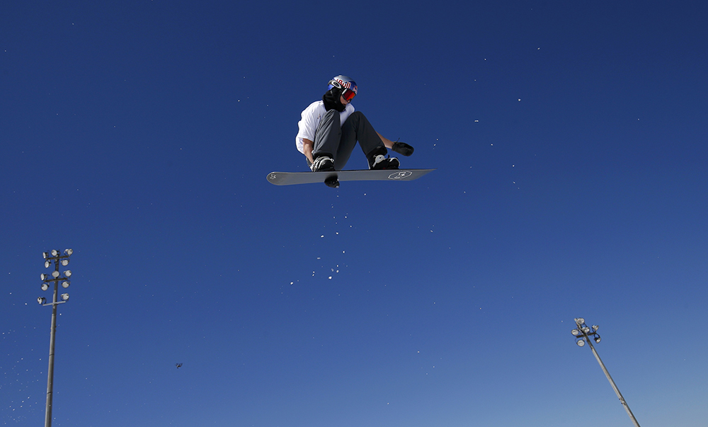 2017-03-10T121614Z_1881608724_LR1ED3A0Y2R8P_RTRMADP_3_SNOWBOARDING-WORLD-MEN