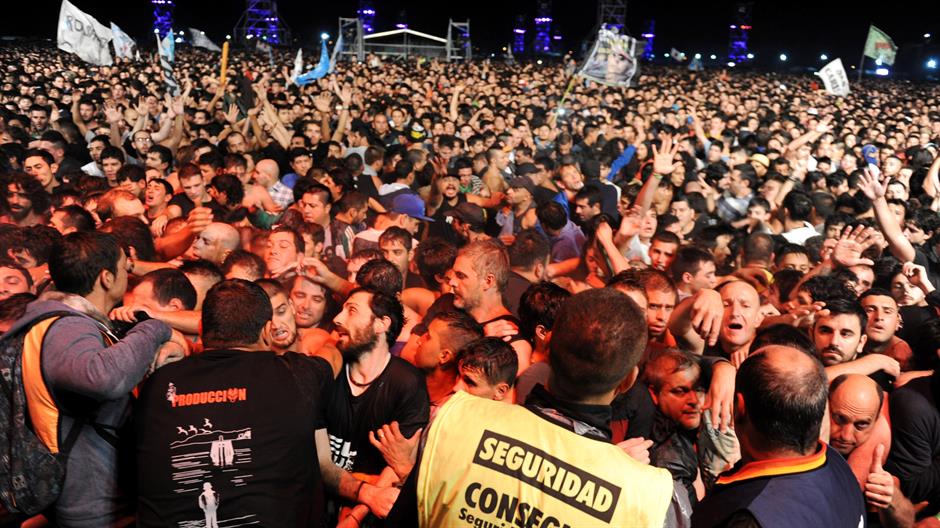 2017-03-12T225025Z_1137813283_RC1A8ABFA900_RTRMADP_3_ARGENTINA-CONCERT-CASUALTIES