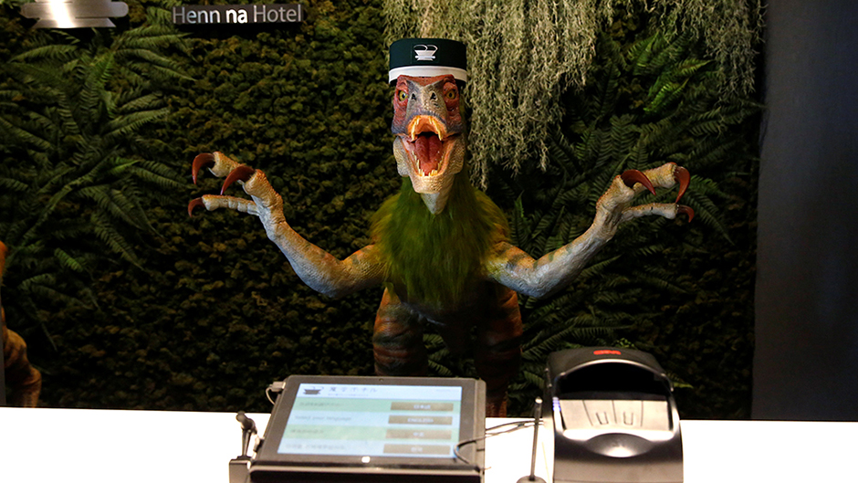 2017-03-15T064048Z_351529344_RC12E9136770_RTRMADP_3_JAPAN-ROBOT-HOTEL 11