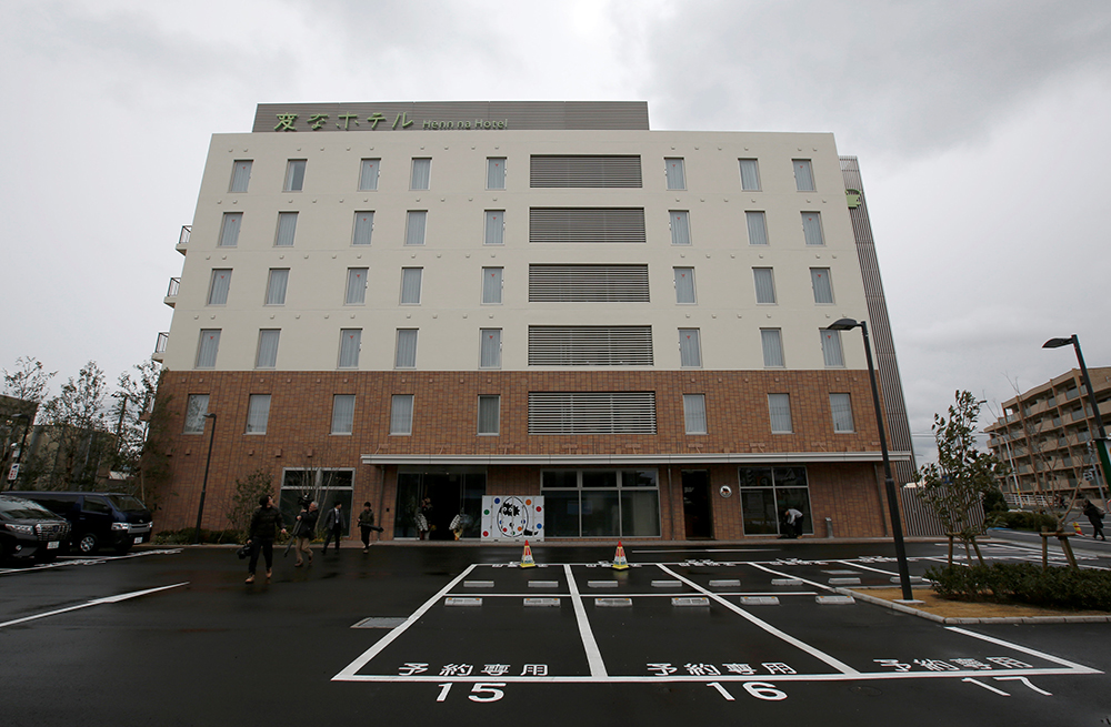 2017-03-15T070925Z_1359403004_RC1C59041740_RTRMADP_3_JAPAN-ROBOT-HOTEL
