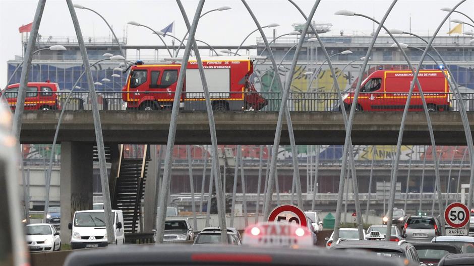 2017-03-18T083833Z_1294041008_LR1ED3I0NZXP2_RTRMADP_3_FRANCE-ORLY