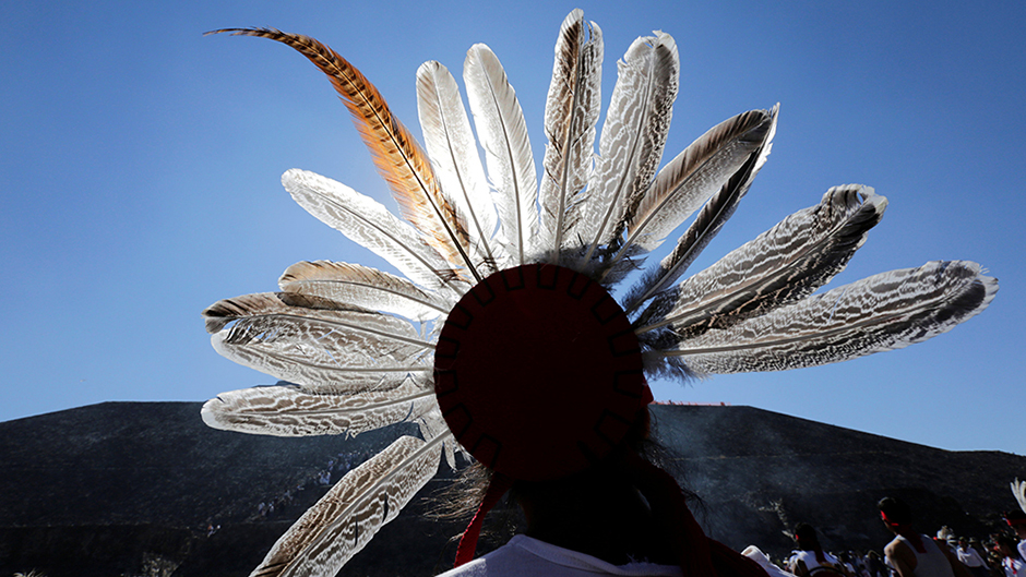 2017-03-20T215858Z_93159858_RC1AA1015B00_RTRMADP_3_SPRING-EQUINOX-MEXICO-TEOTIHUACAN 11