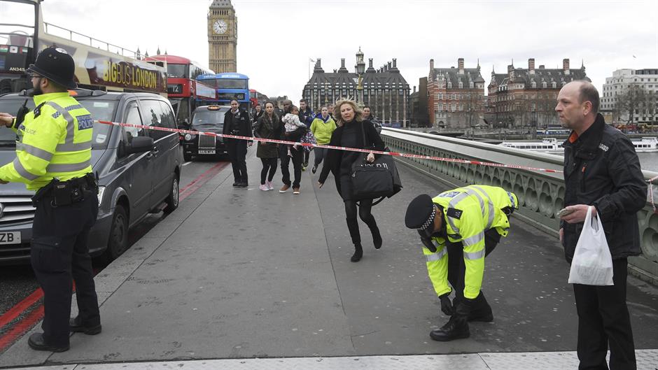 2017-03-22T152515Z_489548632_LR1ED3M16TRRN_RTRMADP_3_BRITAIN-SECURITY