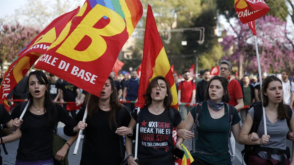 2017-03-25T155957Z_1846443431_LR1ED3P18FMM9_RTRMADP_3_EU-SUMMIT-PROTEST