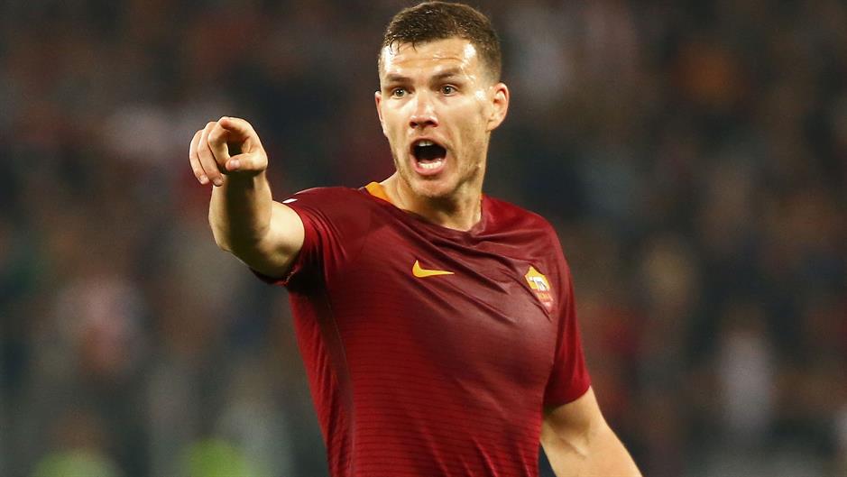 2017-04-04T195456Z_1105447500_LR1ED441JB926_RTRMADP_3_SOCCER-ITALY