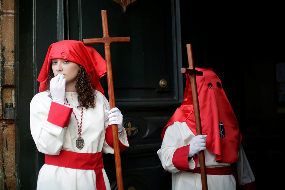 2017-04-11T195329Z_1298008146_RC197712C0C0_RTRMADP_3_RELIGION-EASTER-SPAIN