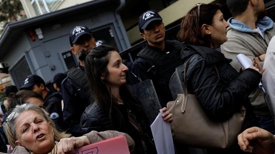 2017-04-18T132236Z_1983930103_RC1AFEE31ED0_RTRMADP_3_TURKEY-POLITICS