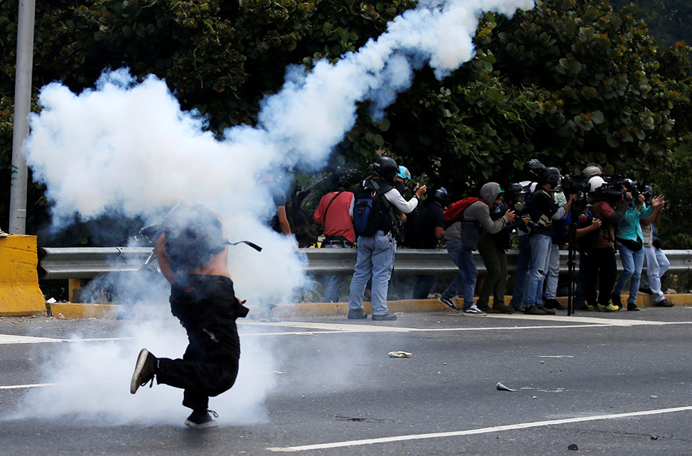 REUTERS/Carlos Garcia Rawlins
