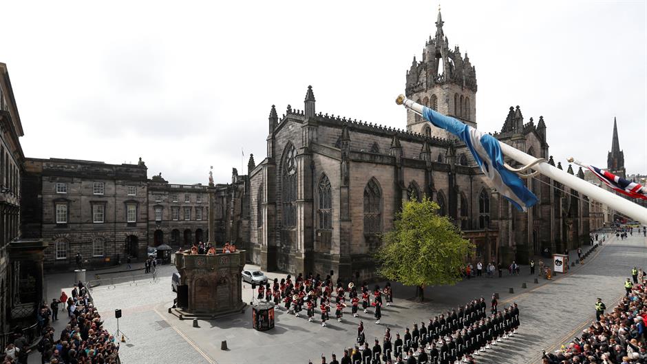 2017-05-04T113141Z_366593450_RC1C41B75650_RTRMADP_3_BRITAIN-ELECTION