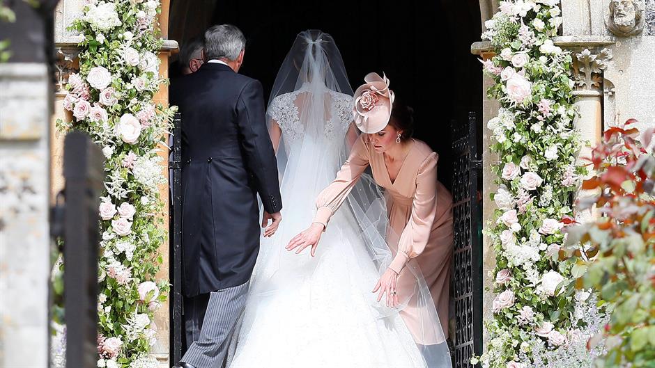 2017-05-20T113142Z_590254361_RC1C3209D9C0_RTRMADP_3_BRITAIN-ROYALS-WEDDING