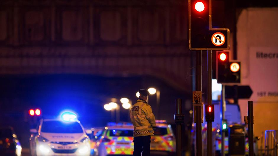2017-05-23T041219Z_411861444_RC1A70DA32F0_RTRMADP_3_BRITAIN-SECURITY-MANCHESTER