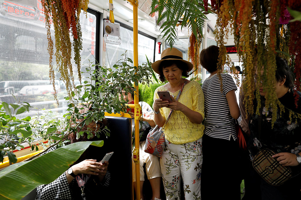 2017-05-24T040140Z_828175468_RC1937E103E0_RTRMADP_3_TAIWAN-TRANSPORT