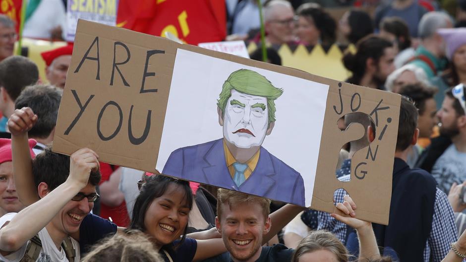 2017-05-24T180247Z_887719998_UP1ED5O1E4M7M_RTRMADP_3_NATO-SUMMIT-PROTESTS