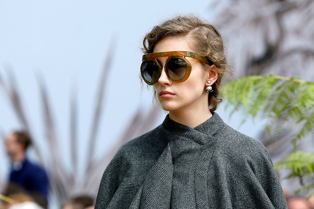 2017-07-03T152339Z_1019123261_RC11CE89CBF0_RTRMADP_3_FASHION-PARIS-DIOR