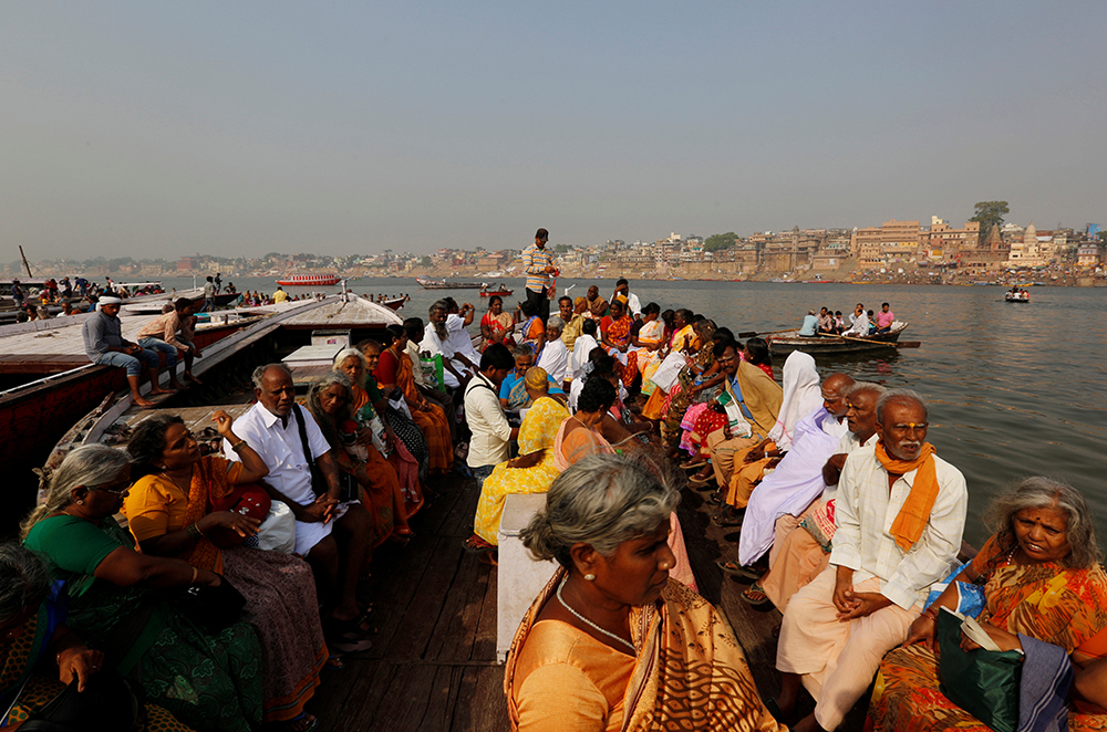 2017-07-10T075942Z_1458541127_RC1525AC1840_RTRMADP_3_INDIA-GANGES