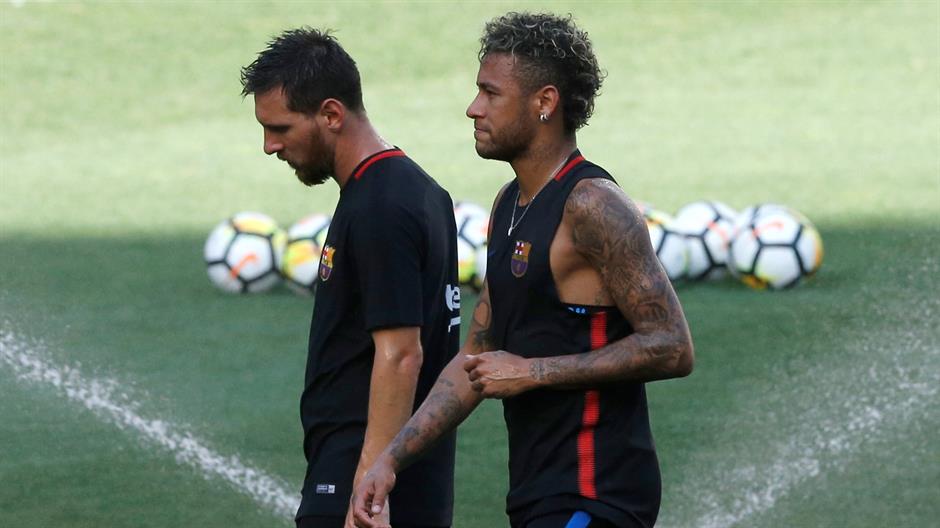 2017-07-21T224521Z_2121332318_RC188E0151C0_RTRMADP_3_SOCCER-ICC-FCB