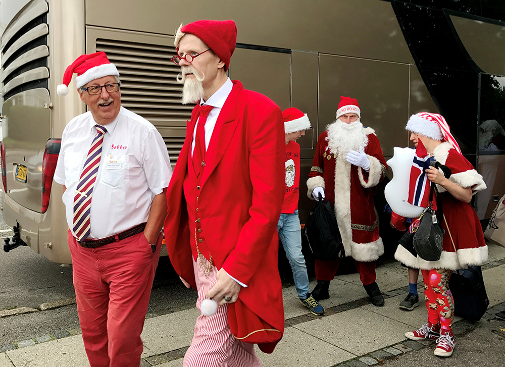 2017-07-25T131328Z_1278281030_RC16E564B110_RTRMADP_3_DENMARK-SANTA