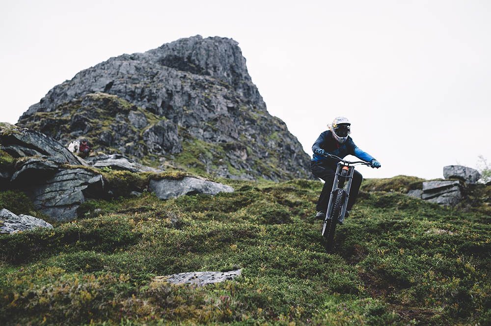 2017-07-27T093330Z_1_MTZSPDED7RQT7SU2_RTRFIPP_4_MAKKEN-NORWAY-DOG-2017