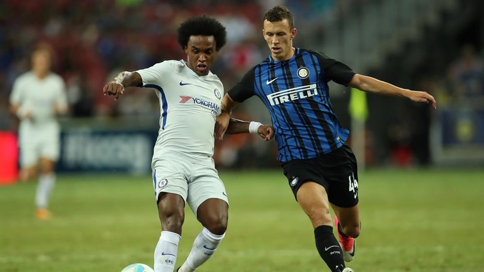 2017-07-29T130005Z_1055868577_RC1BA1967AA0_RTRMADP_3_SOCCER-ICC-CHE-INT