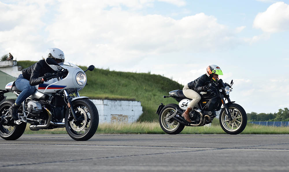 2017-07-29T205922Z_1774278662_RC14965DB620_RTRMADP_3_GERMANY-MOTORBIKES