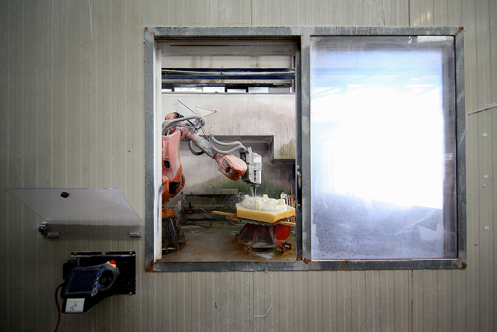 2017-08-02T110125Z_1011570954_RC17AD784890_RTRMADP_3_ITALY-MARBLE