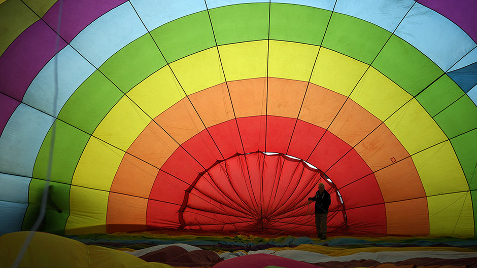2017-08-11T103449Z_1797072084_RC1873FF9C50_RTRMADP_3_BRITAIN-BALLOONS 1