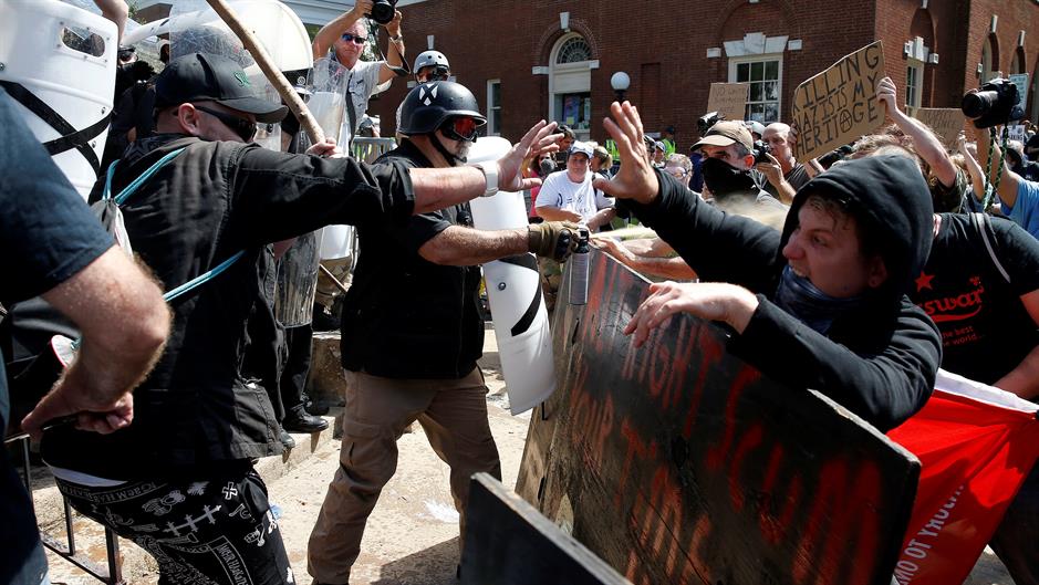 2017-08-12T213248Z_1572719756_RC1BA1EED8B0_RTRMADP_3_VIRGINIA-PROTESTS