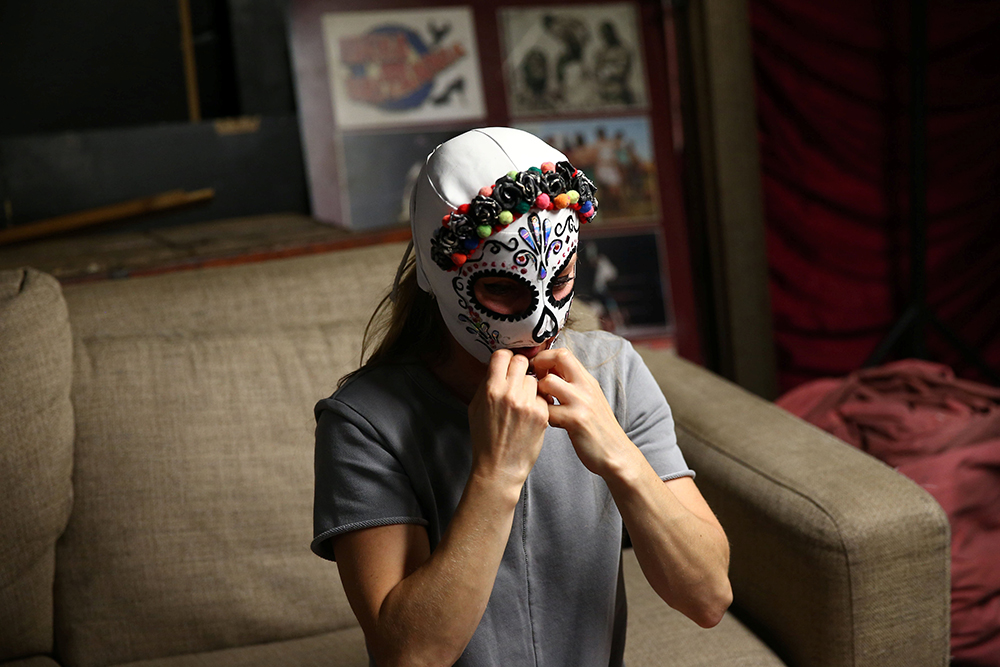 2017-08-17T122403Z_422278956_RC133110CBD0_RTRMADP_3_BRITAIN-FEMALEWRESTLING