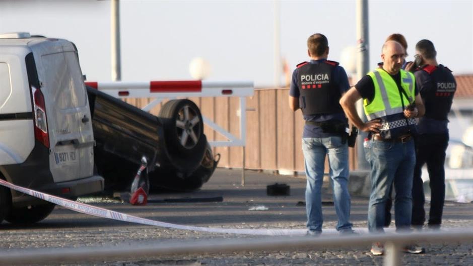 2017-08-18T064337Z_1282070709_RC198D290F90_RTRMADP_3_SPAIN-BARCELONA-CAMBRILS-ATTACKERS