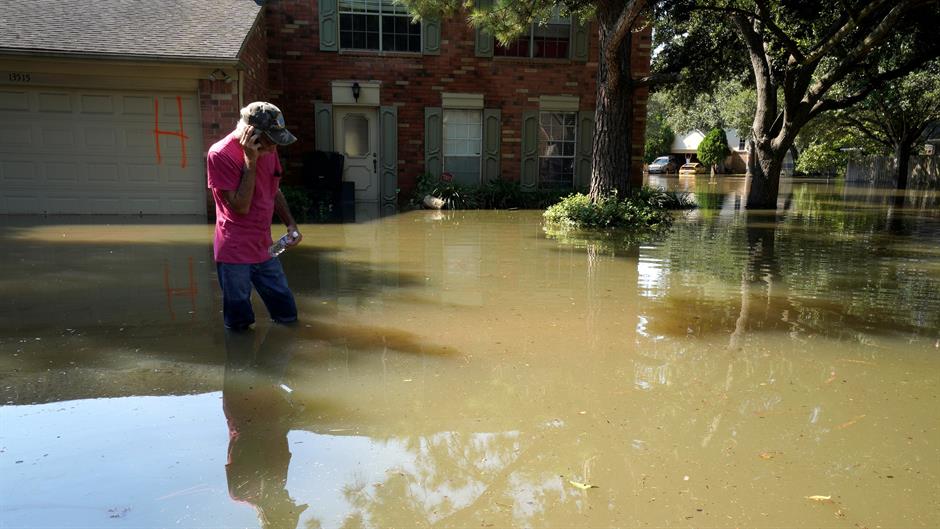 2017-08-31T172256Z_131700255_RC12E161EBB0_RTRMADP_3_STORM-HARVEY