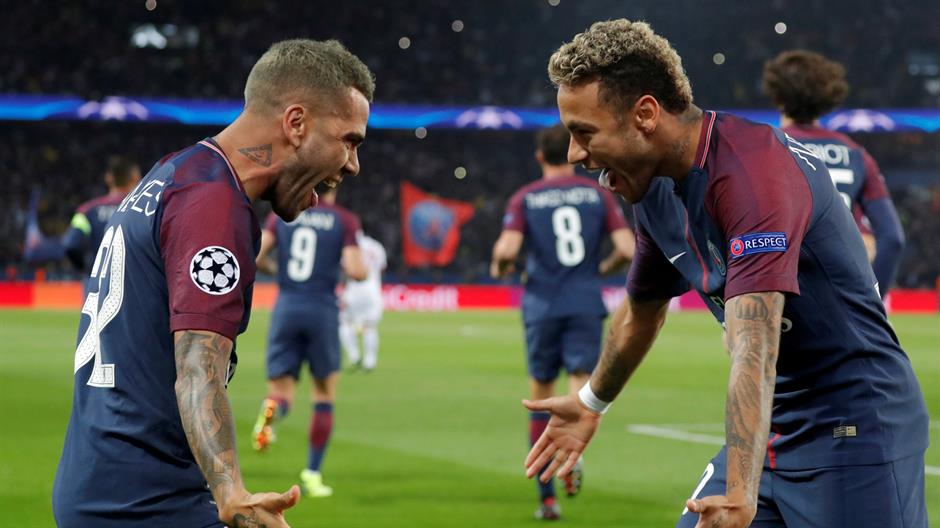 2017-09-28T054347Z_1723193824_RC11E49EB2F0_RTRMADP_3_SOCCER-CHAMPIONS-PSG-BAY