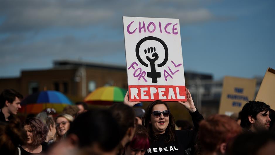 2017-09-30T161727Z_2060662542_RC1EAC728F40_RTRMADP_3_IRELAND-ABORTION