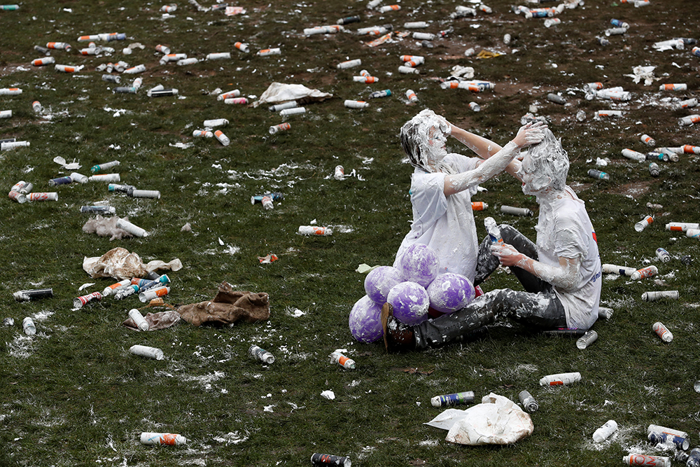 2017-10-23T123052Z_639464042_RC1F1ECB3690_RTRMADP_3_BRITAIN-EDUCATION-ODD