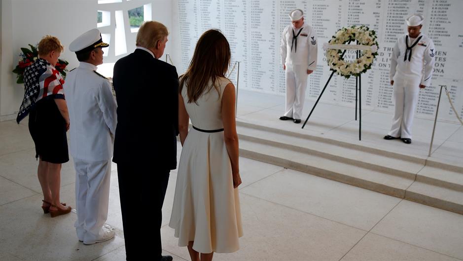 2017-11-04T044947Z_828707774_RC1F9F2704E0_RTRMADP_3_TRUMP-ASIA