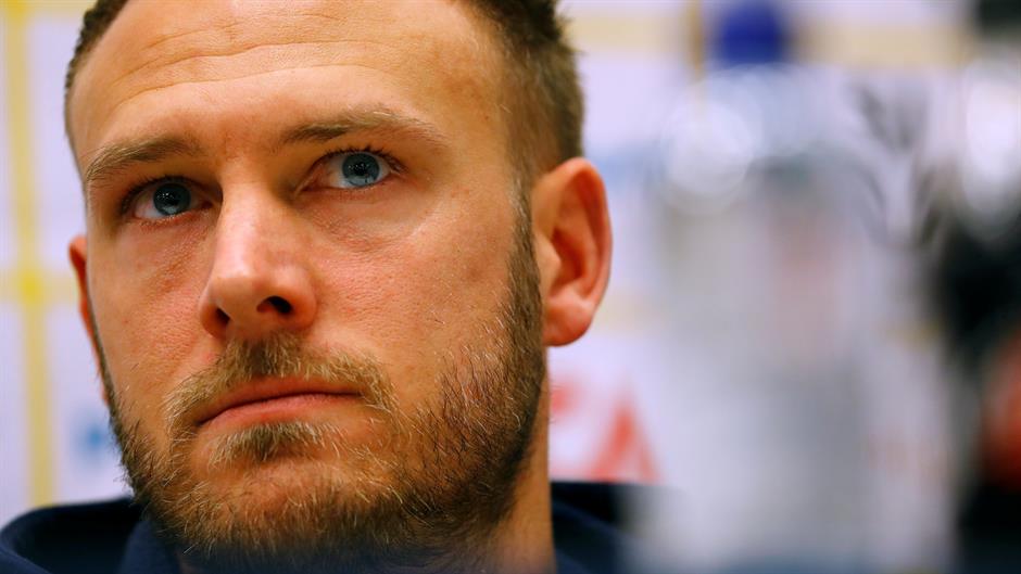 2017-11-09T123025Z_297411622_RC1EA62B73F0_RTRMADP_3_SOCCER-WORLDCUP-SWE-ITA-PREVIEW