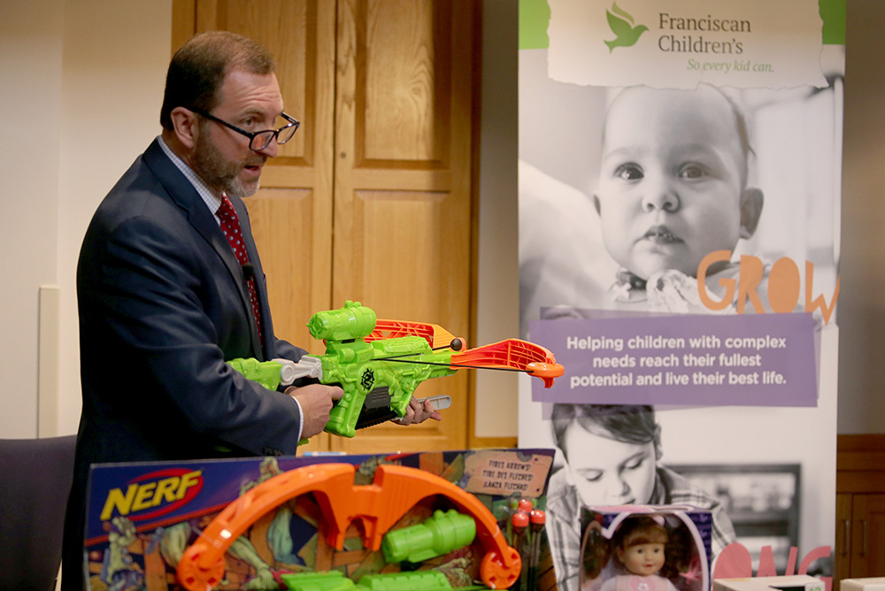 2017-11-14T170014Z_1651880759_RC1C853855D0_RTRMADP_3_USA-TOYS