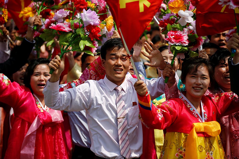 2017-11-30T100345Z_743531364_RC1E421AD740_RTRMADP_3_NORTHKOREA-KIMJONGUN-PARADE