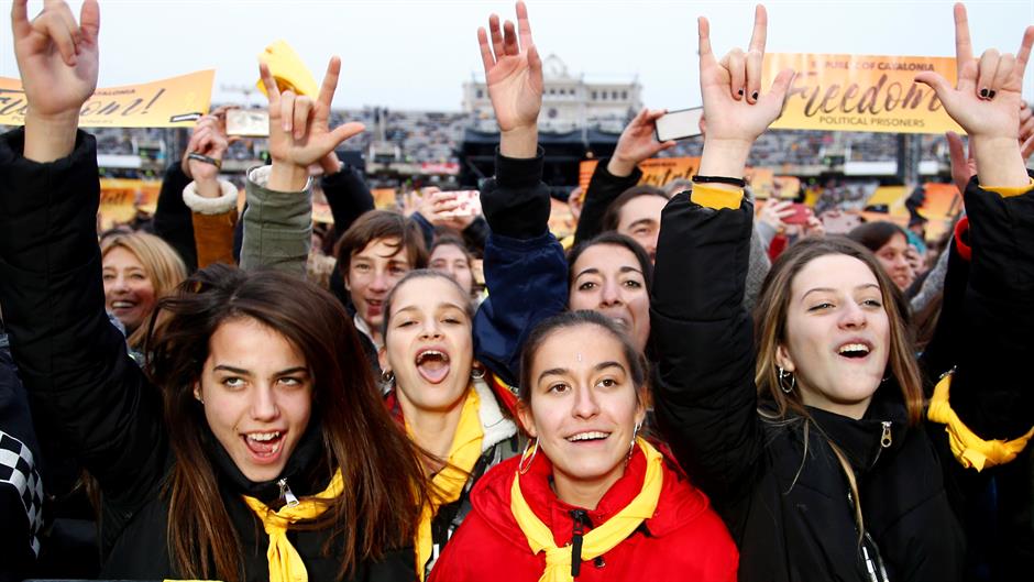 2017-12-02T174253Z_563182884_RC1450E6D360_RTRMADP_3_SPAIN-POLITICS-CATALONIA-COCERT