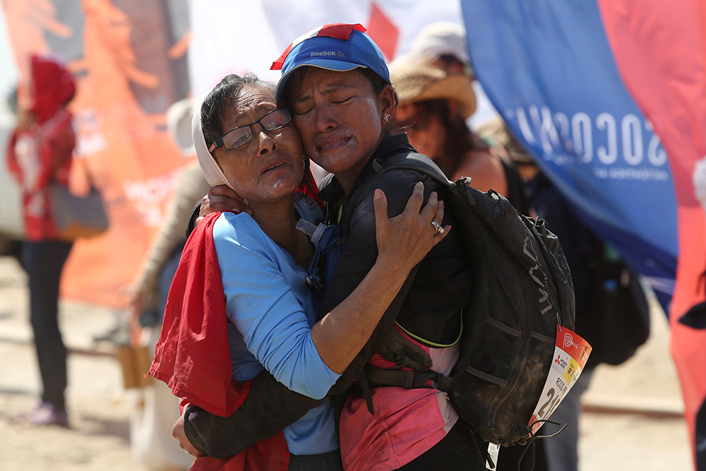 2017-12-04T192119Z_461016516_RC153344A080_RTRMADP_3_ATHLETICS-PERU-MARATHON-DES-SABLES