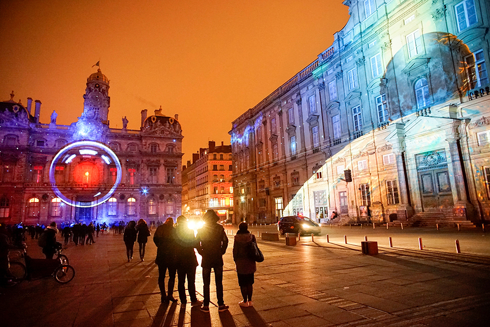 2017-12-07T101433Z_508277466_RC1DDBF88030_RTRMADP_3_FRANCE-LIGHTS-LYON