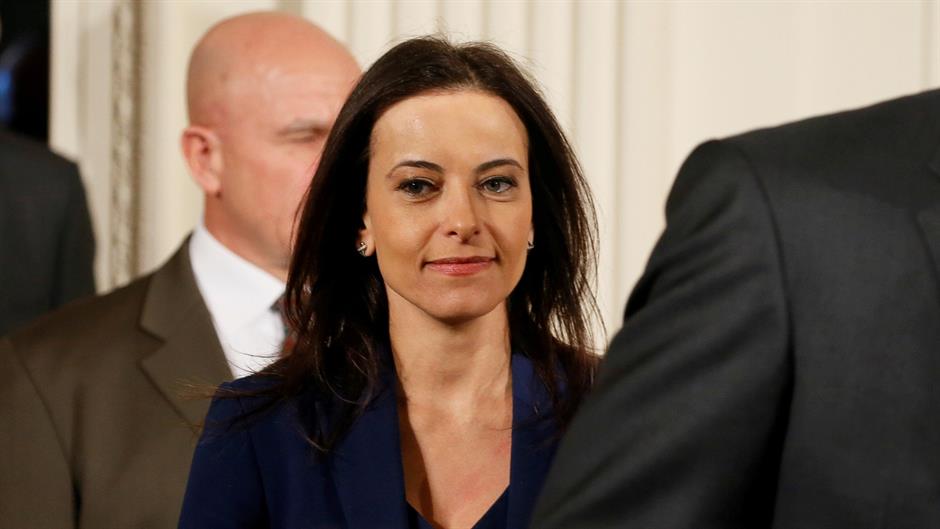 2017-12-08T194316Z_1704080861_RC1E24F55CC0_RTRMADP_3_USA-TRUMP-POWELL