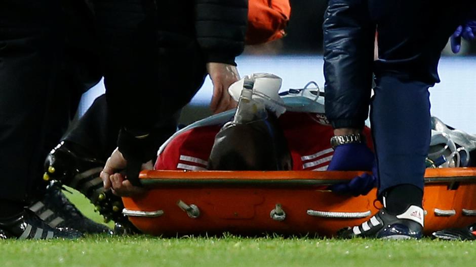 2017-12-30T174627Z_1179364198_RC18FCAE5100_RTRMADP_3_SOCCER-ENGLAND-MUN-SOU