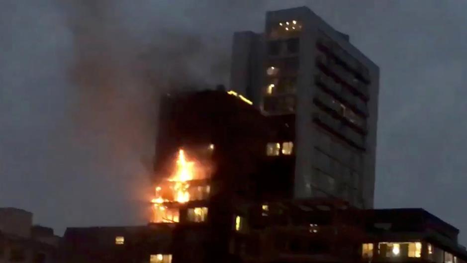 2017-12-30T193830Z_1180486375_RC1124FE00C0_RTRMADP_3_BRITAIN-FIRE-MANCHESTER-UGC