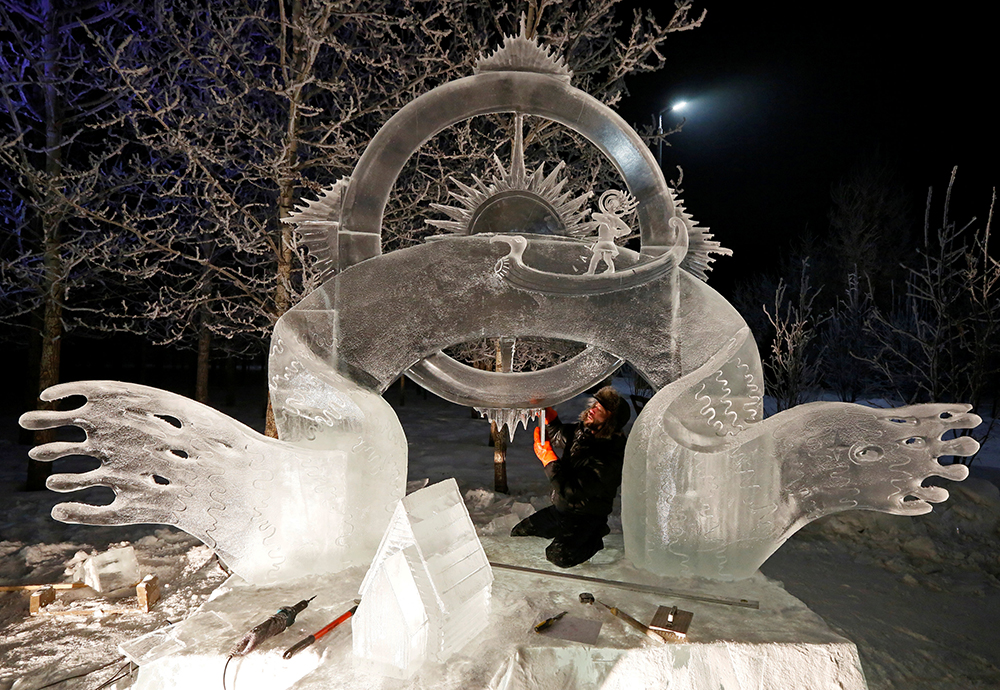 REUTERS/Ilya Naymushin