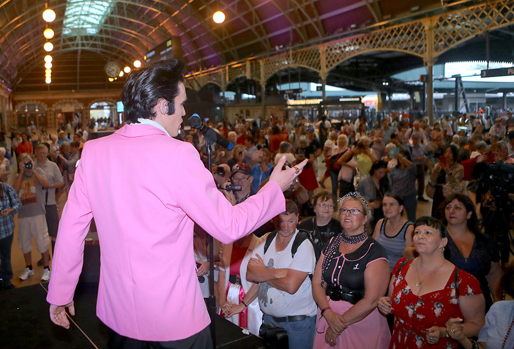 Reuters/Daniel Munoz