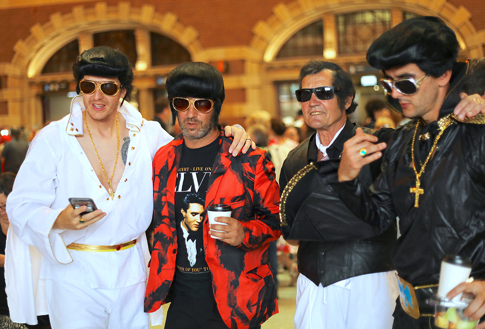 2018-01-11T052549Z_890031580_RC1602495850_RTRMADP_3_AUSTRALIA-ELVIS-FESTIVAL
