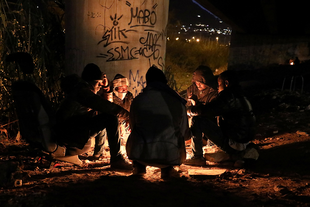 2018-01-11T140207Z_411745528_RC1CE5ACBC70_RTRMADP_3_EUROPE-MIGRANTS-ITALY-CROSSING